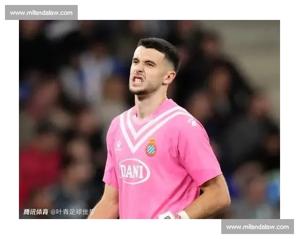 巴萨官宣加西亚加盟延期至周三 手续问题 + 球员道别成主因